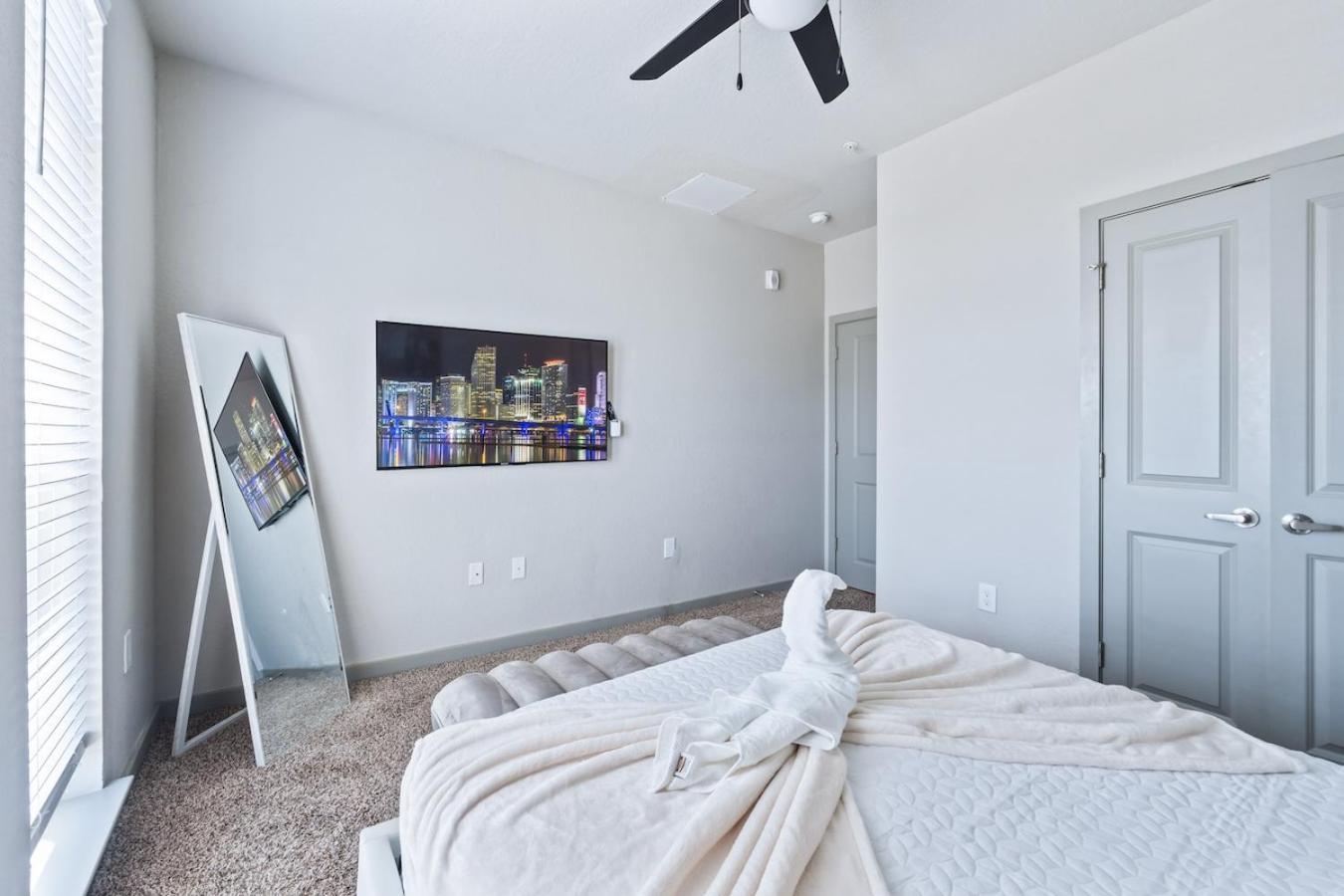 Central Avenue 2 Bed Mins From Tropicana Field St. Petersburg Bagian luar foto