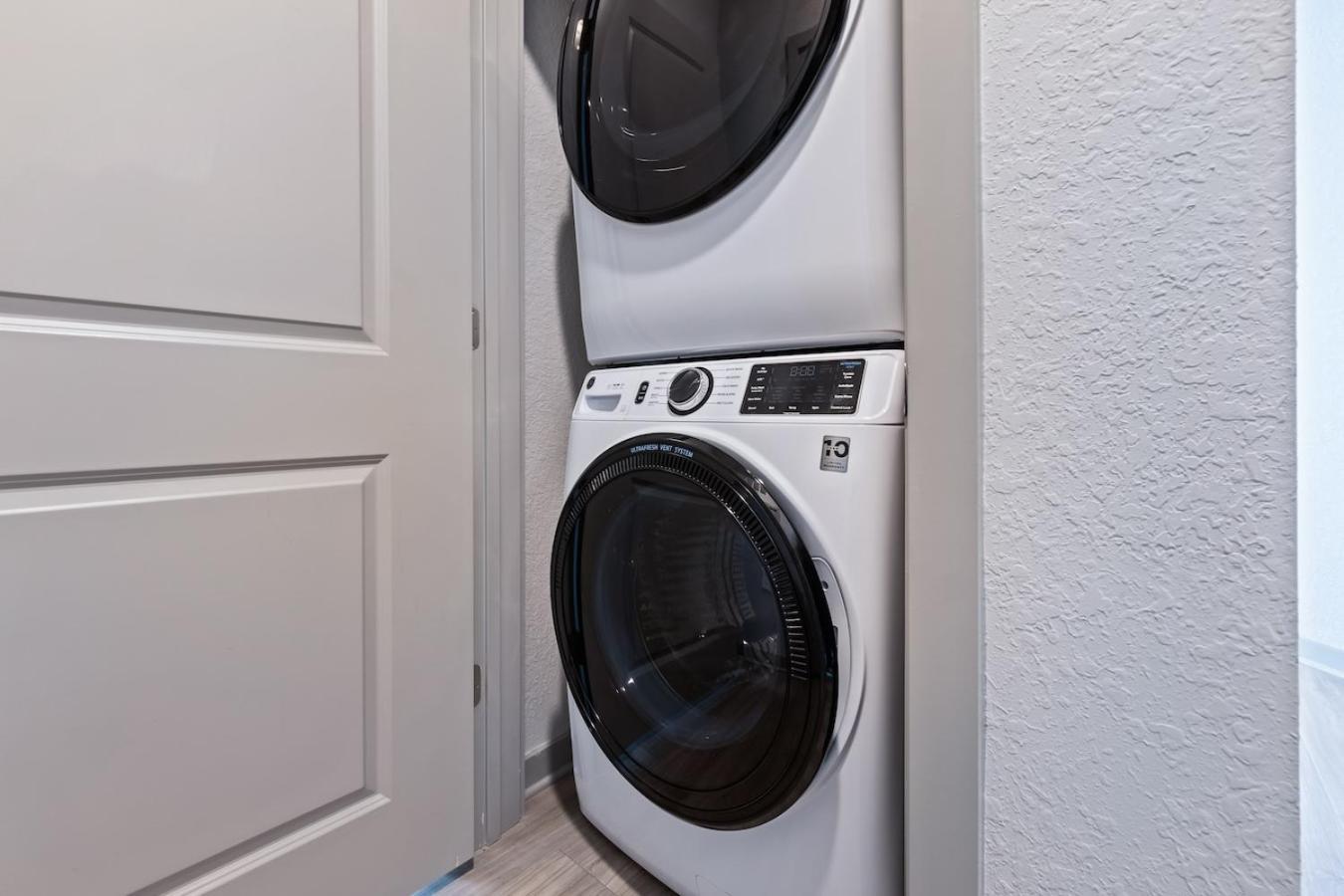 Central Avenue 2 Bed Mins From Tropicana Field St. Petersburg Bagian luar foto